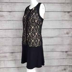 Laundry by Shelli Segal Lace Sleeveless Dress